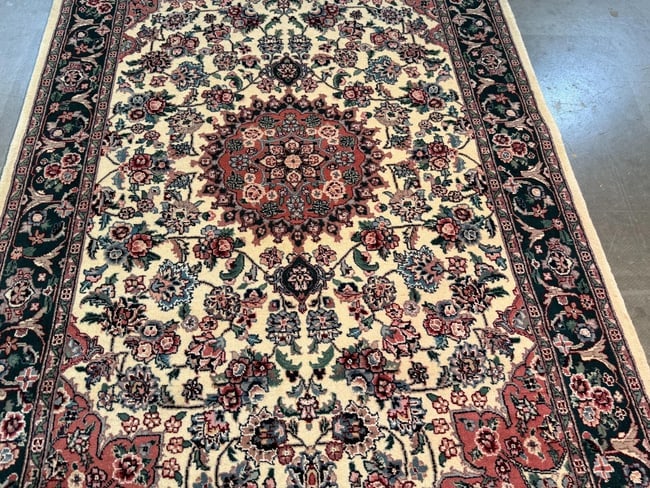 Superb Silk&Wool Tabriz Rug 4x6 - 2