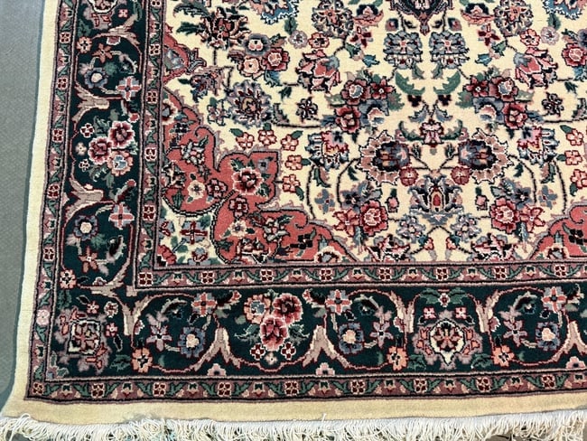 Superb Silk&Wool Tabriz Rug 4x6 - 3