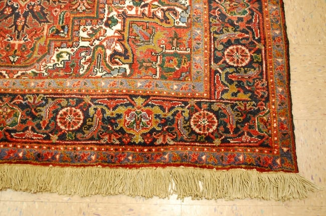 Persian HERIZ RUG 7' x 9'5" - 2