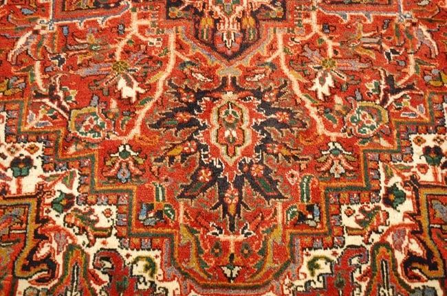 Persian HERIZ RUG 7' x 9'5" - 7