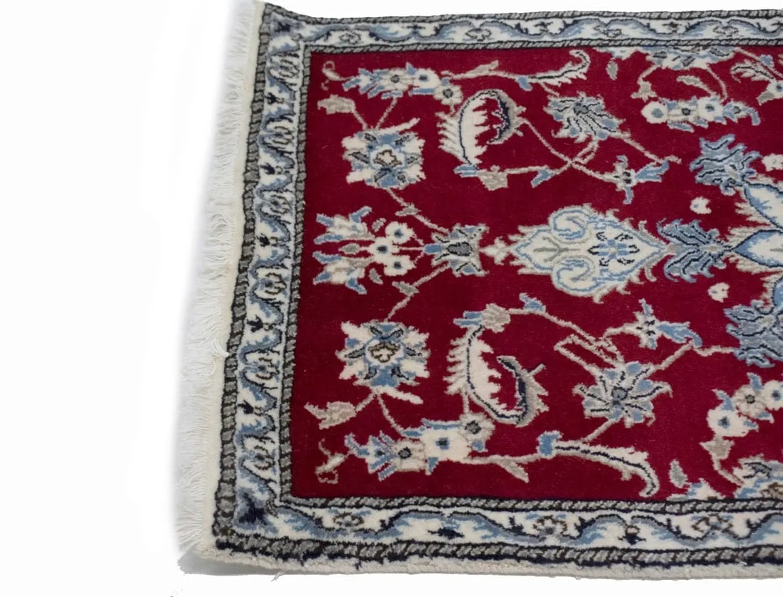 Red Classic 3X5 Nain Kashmar Persian Rug - 10
