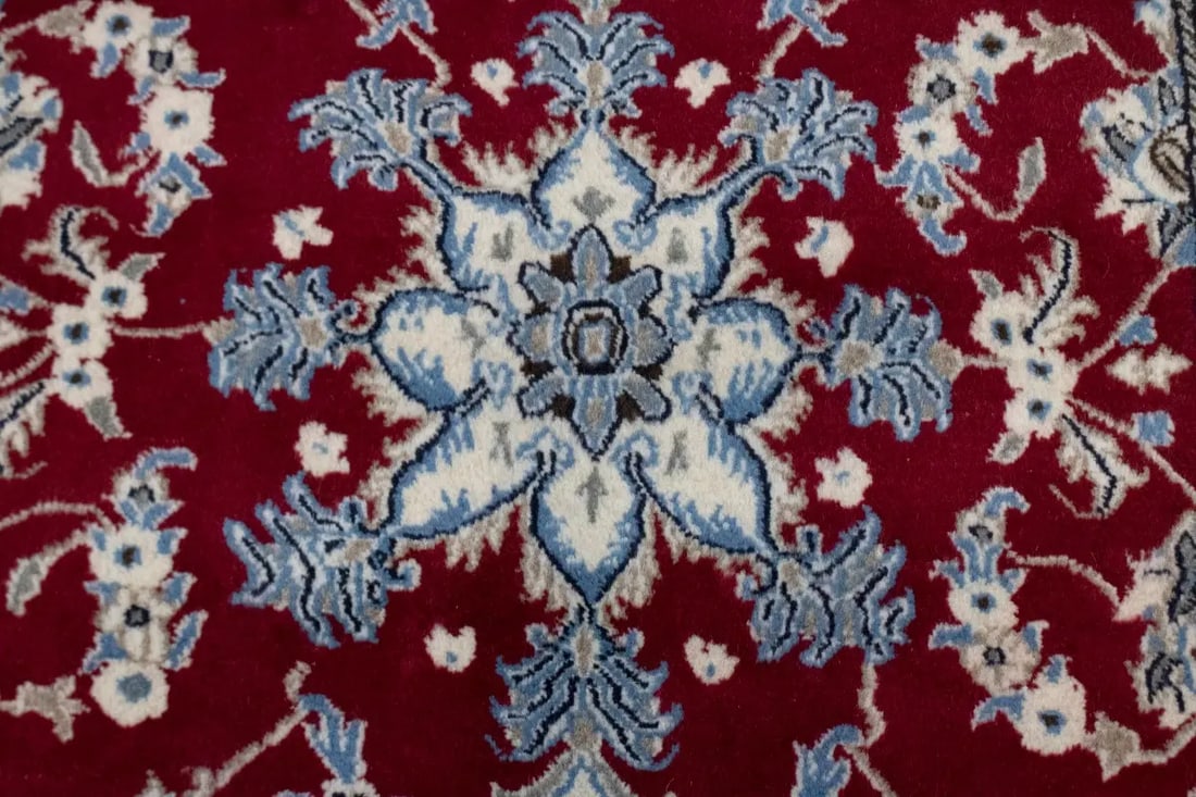 Red Classic 3X5 Nain Kashmar Persian Rug - 4