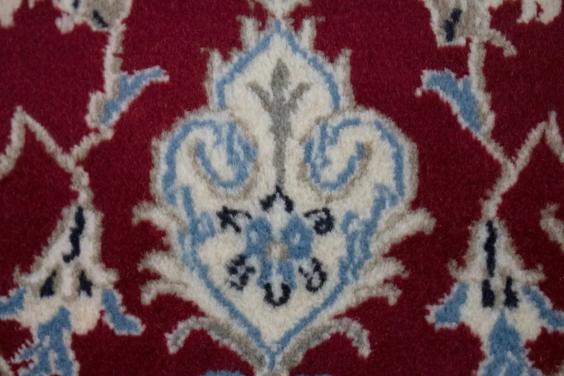 Red Classic 3X5 Nain Kashmar Persian Rug - 5