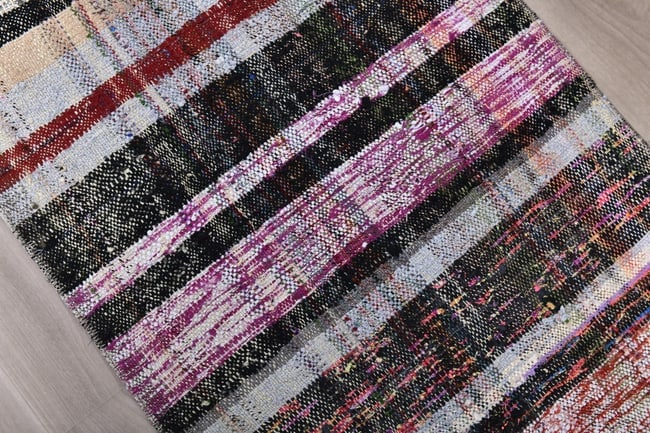 2'3'' x 9'5'' Turkish Handmade Kilim Rug - 241236 - 4
