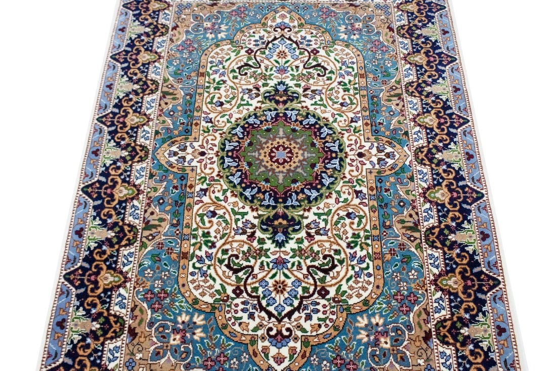 Cream Floral Kirman 4X6 Oriental Rug - 4