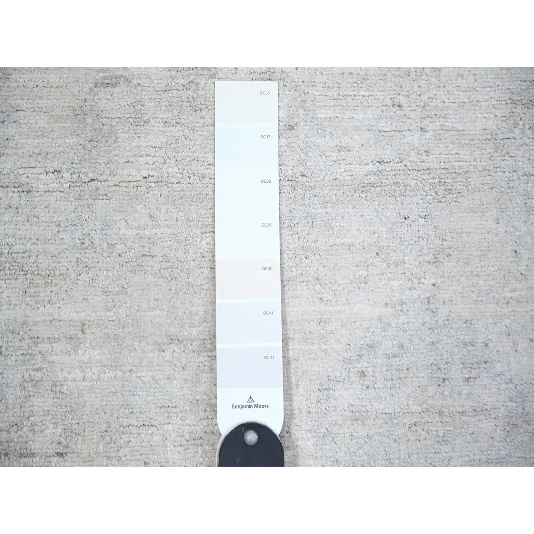 Vivid White Wool Washed Out Peshawar Hand Knotted Oriental Rug - 3
