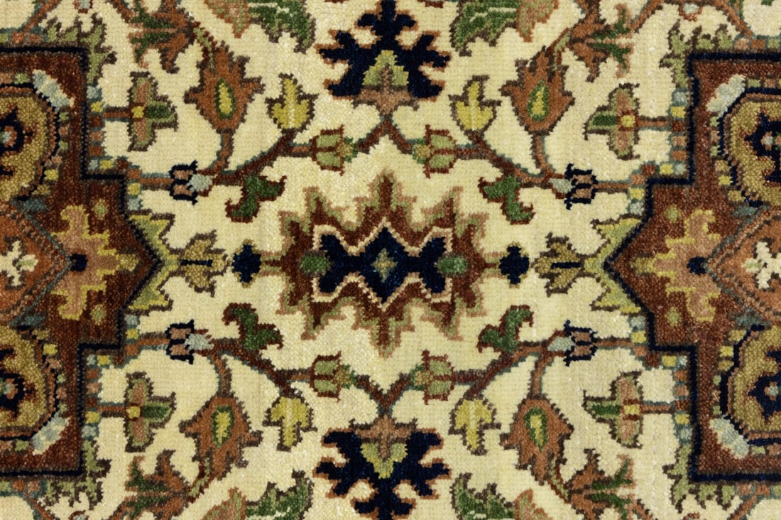 Cream Geometric 3X10 Heriz Serapi Oriental Runner Rug - 11
