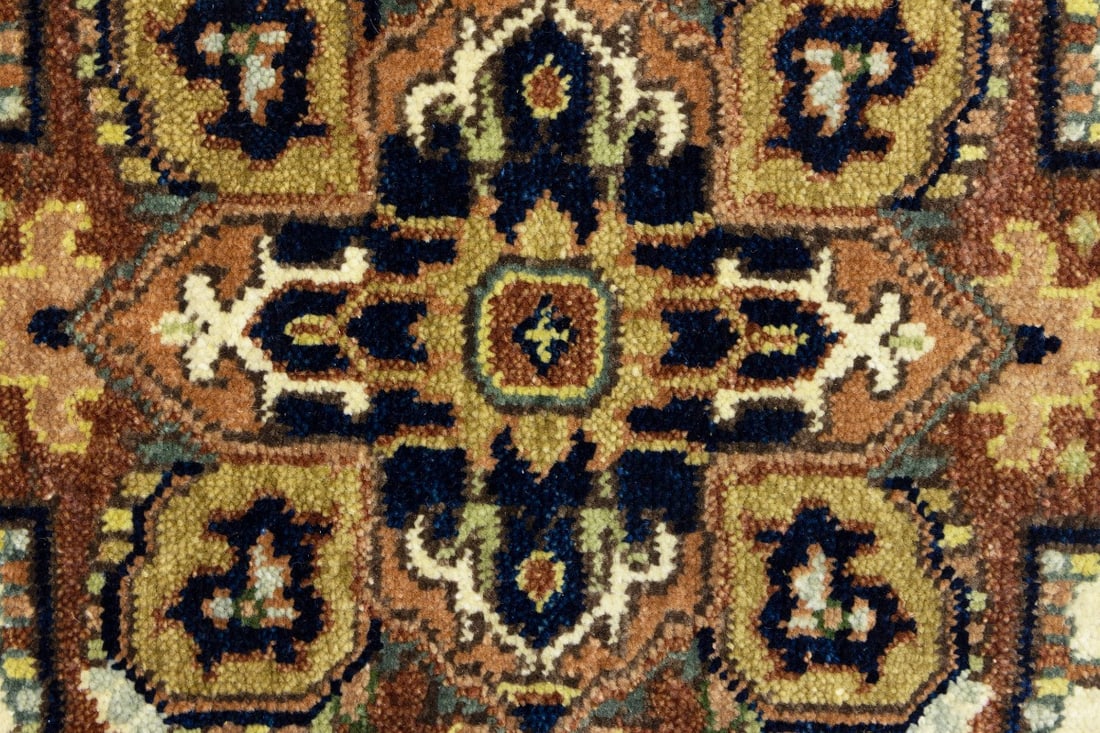 Cream Geometric 3X10 Heriz Serapi Oriental Runner Rug - 9