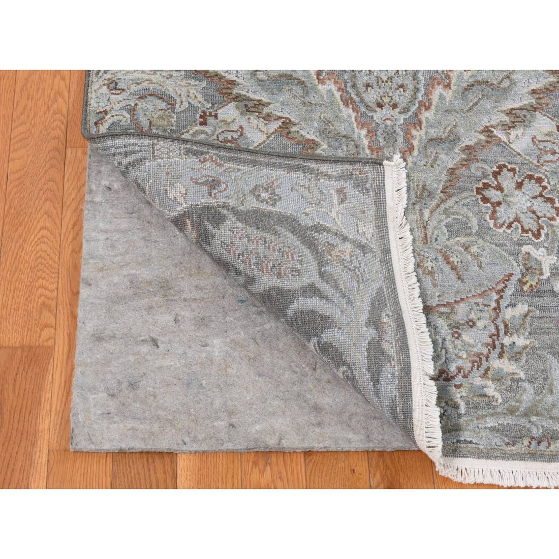 Ultimate Gray, Silk with Wool, Wreath and Urns Design Hand Knotted Rug - 4