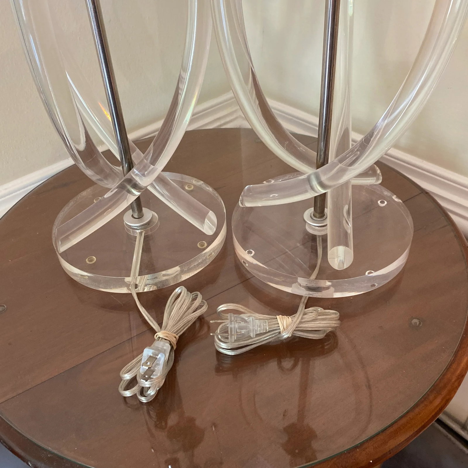 Mid-Century Lucite & Chrome Table Lamps - A Pair - 3