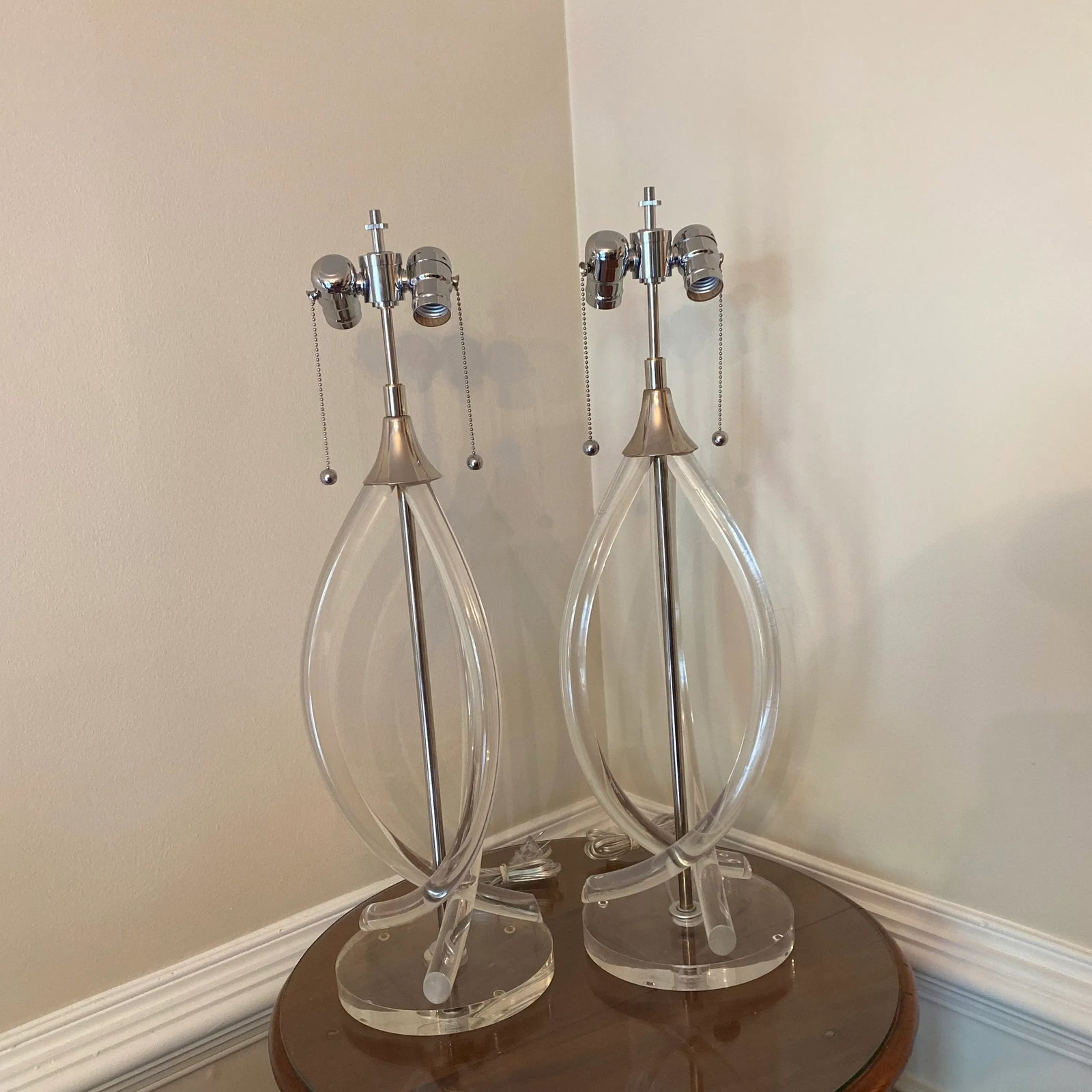 Mid-Century Lucite & Chrome Table Lamps - A Pair - 5
