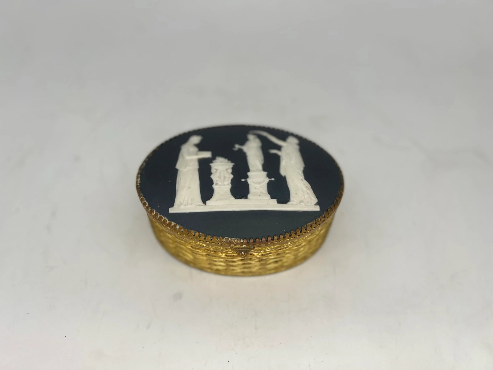 Antique Continental Basalt & Brass Basketweave Box - Possibly Wedgwood - 7