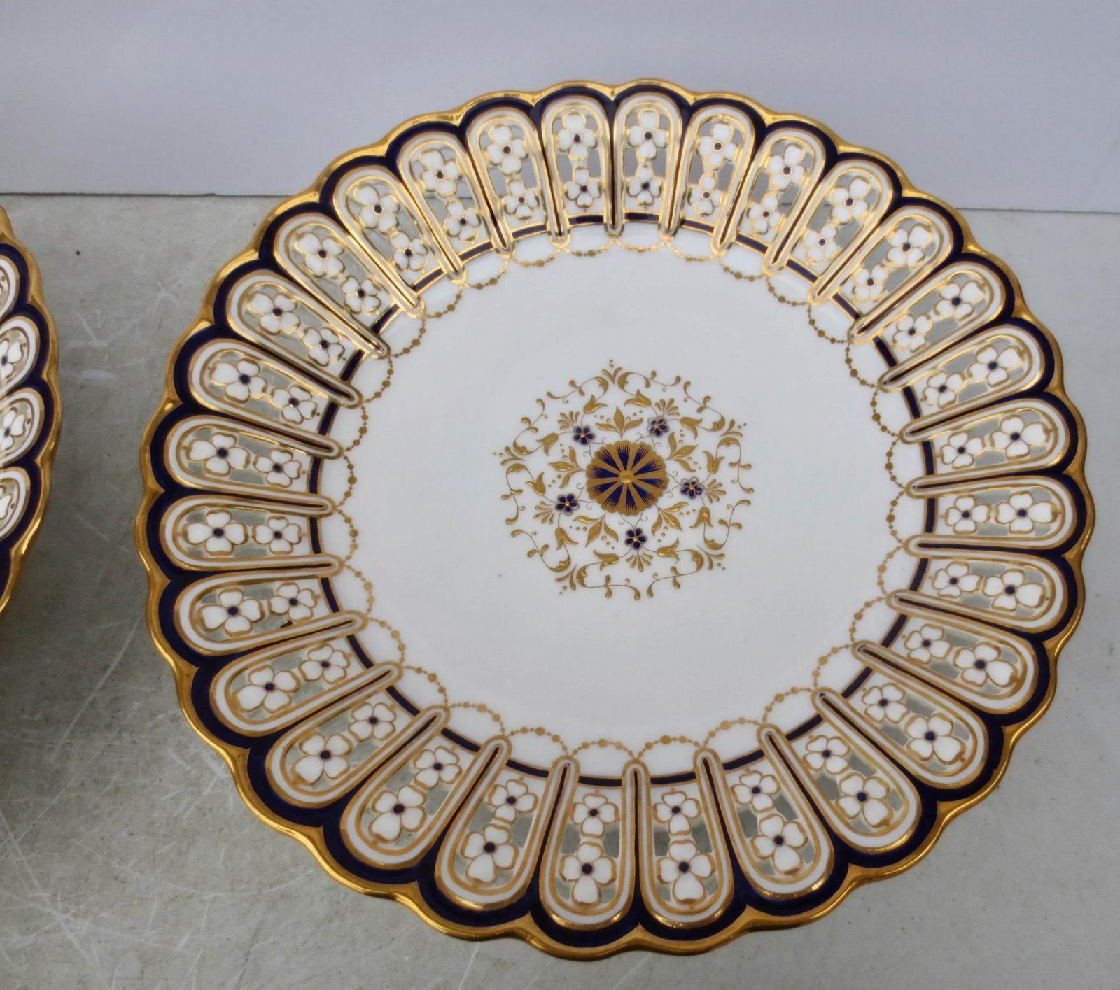 Mintons Green & Nephew Reticulated Porcelain Plate - Pair of 2 - 3