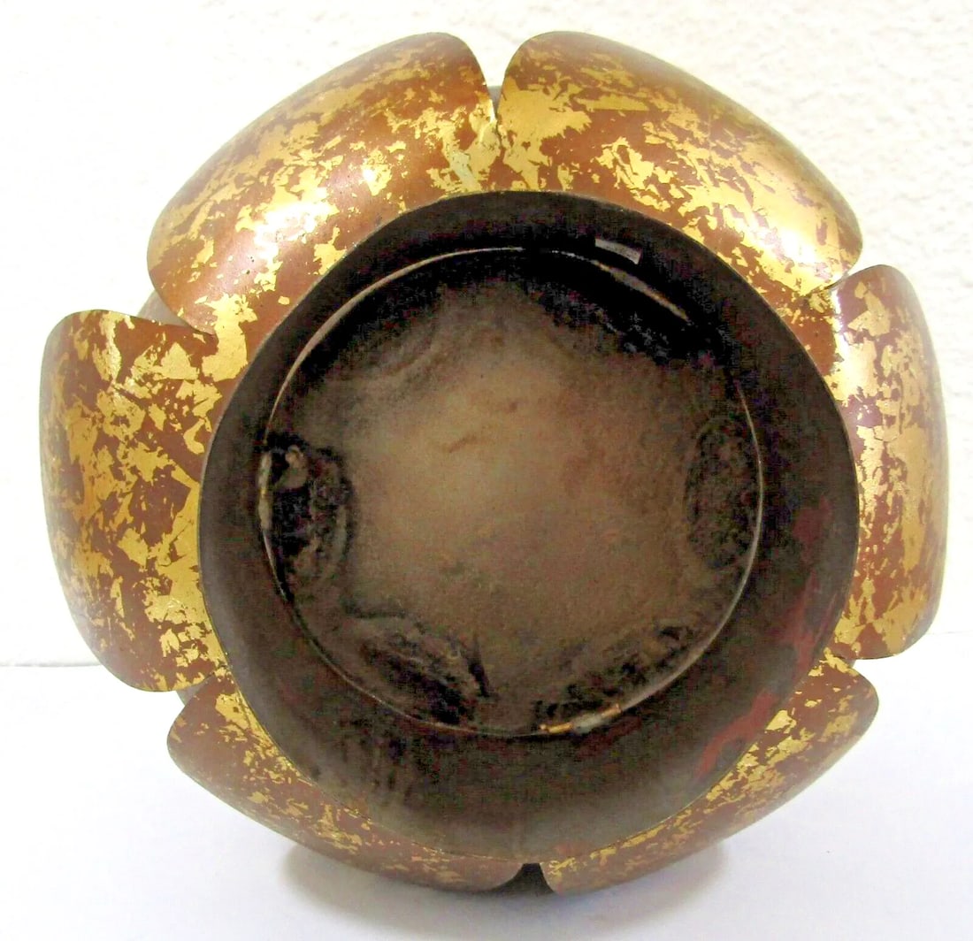 Pair of Mid-Century Modern Brass and Distressed Copper Lotus Blossom Candle Holders Jardiniers - 8