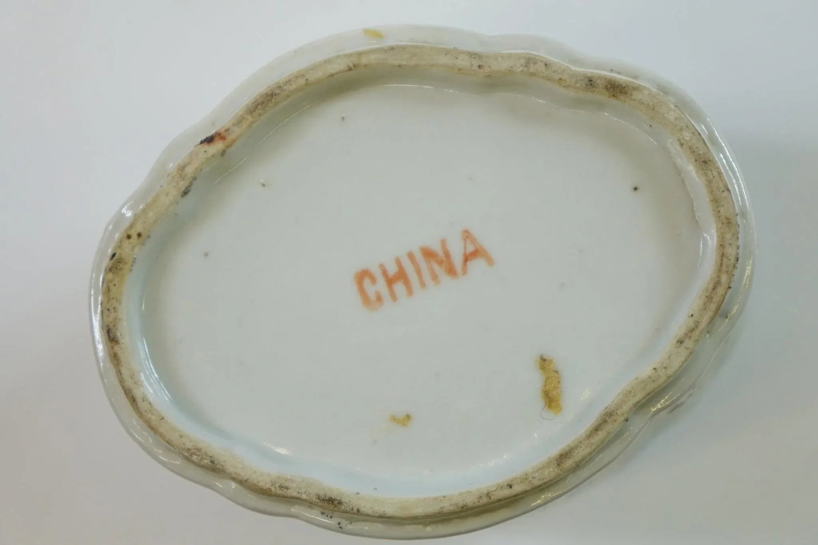 Early 20th Century Chinese Porcelain Jars with Tops - A Pair - 6