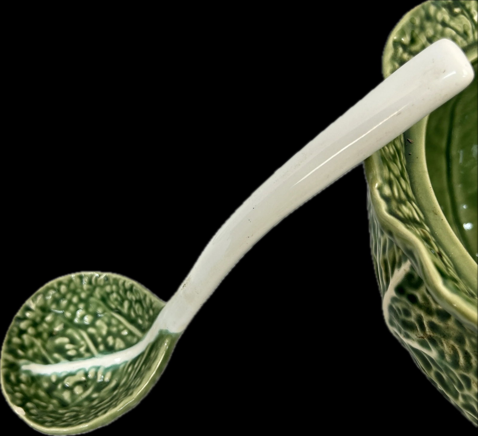 Bordallo Pinheiro Cabbage Leaf Soup Tureen With Lid/Ladle - 8