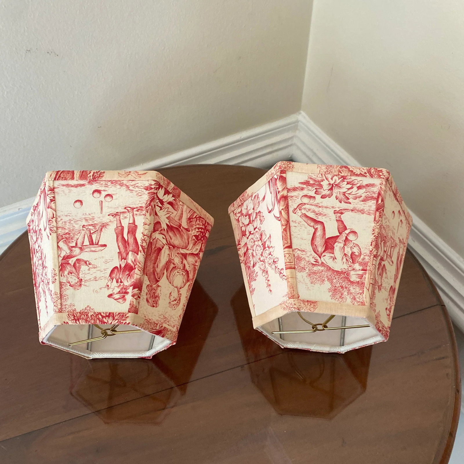 Late 20th Century French Toile Sconces Lamp Shades ~ a Pair - 9