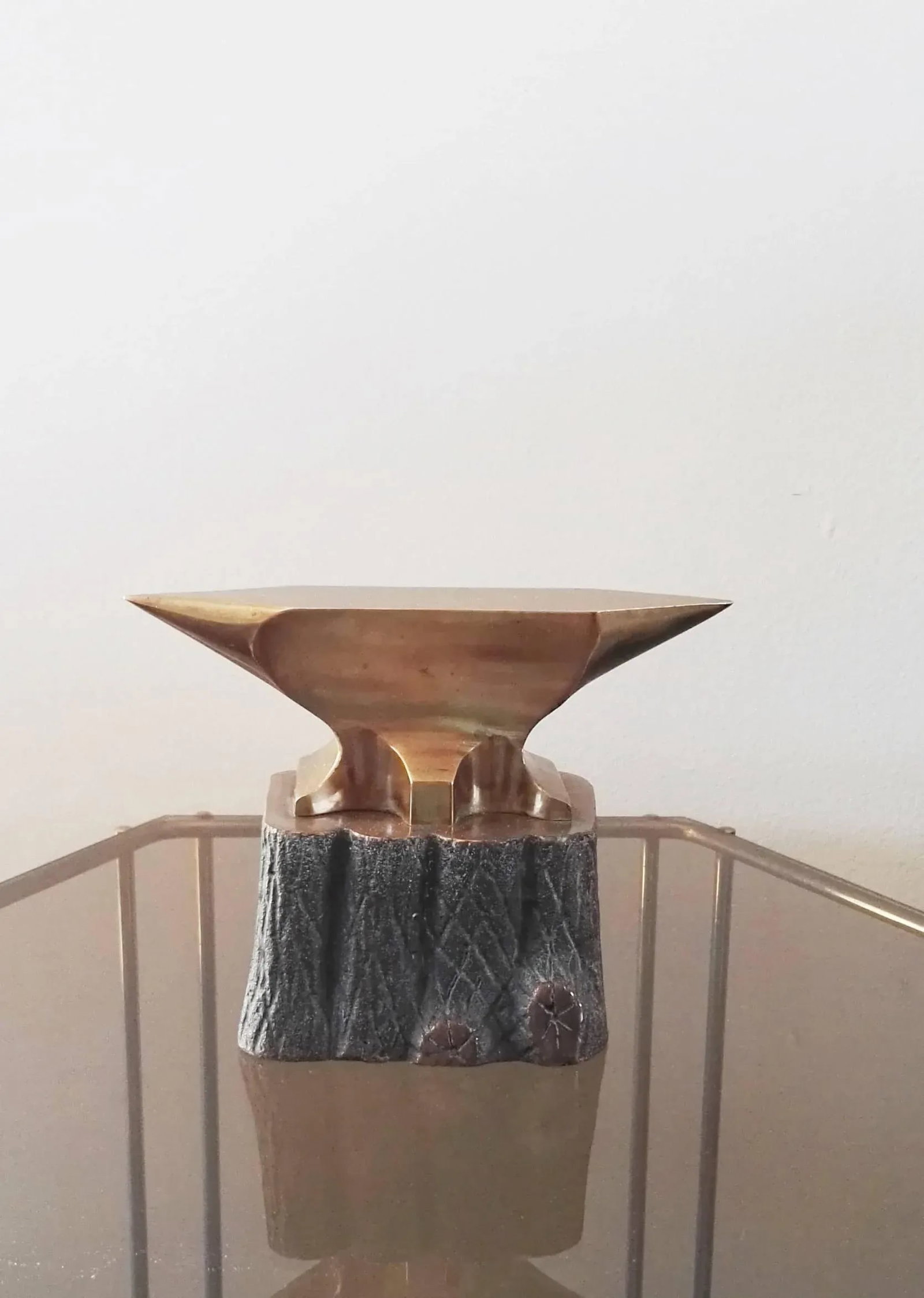 French 1960s Solid Bronze Anvil Shaped Sculpture Paperweight - 2