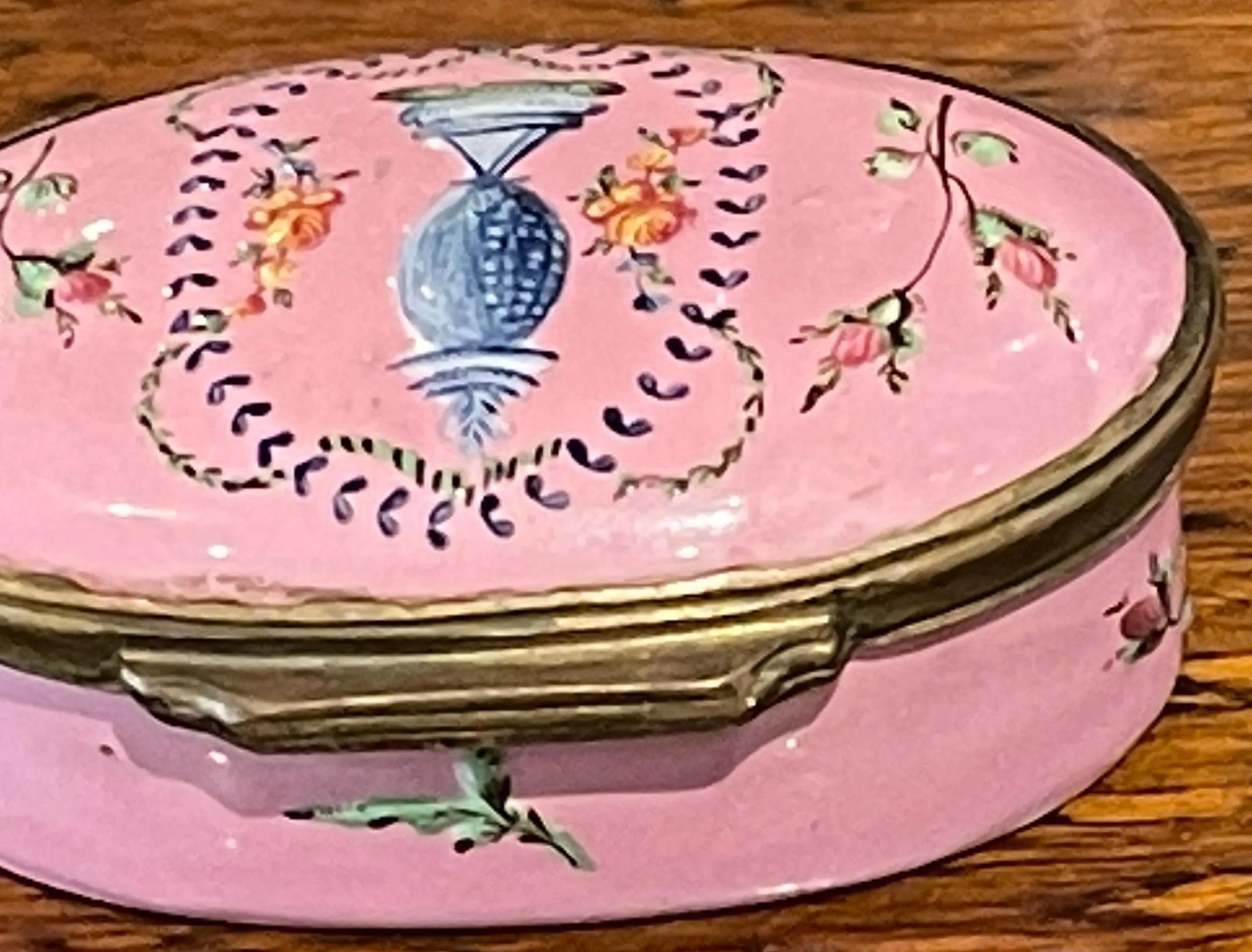 18th C Pink Battersea-Bilston Mourning Box, Ex-Collection of h.r.h Princess Roya - 6
