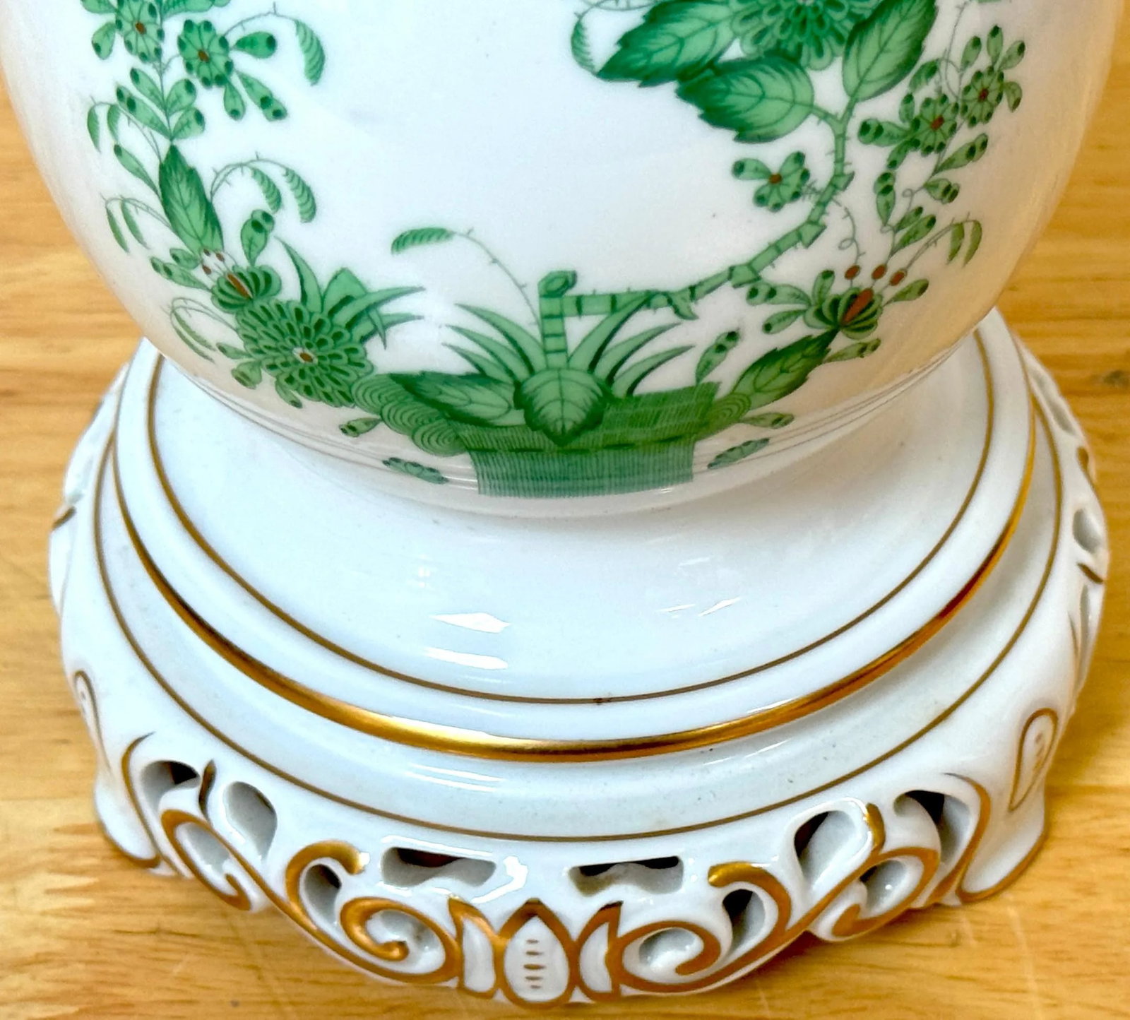 Herend Porcelain 'Chinese Bouquet- Green' Table Lamp - 9
