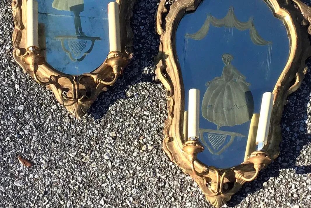 Venetian Gilt Mirrored Sconces or Girondole - a Pair - 4