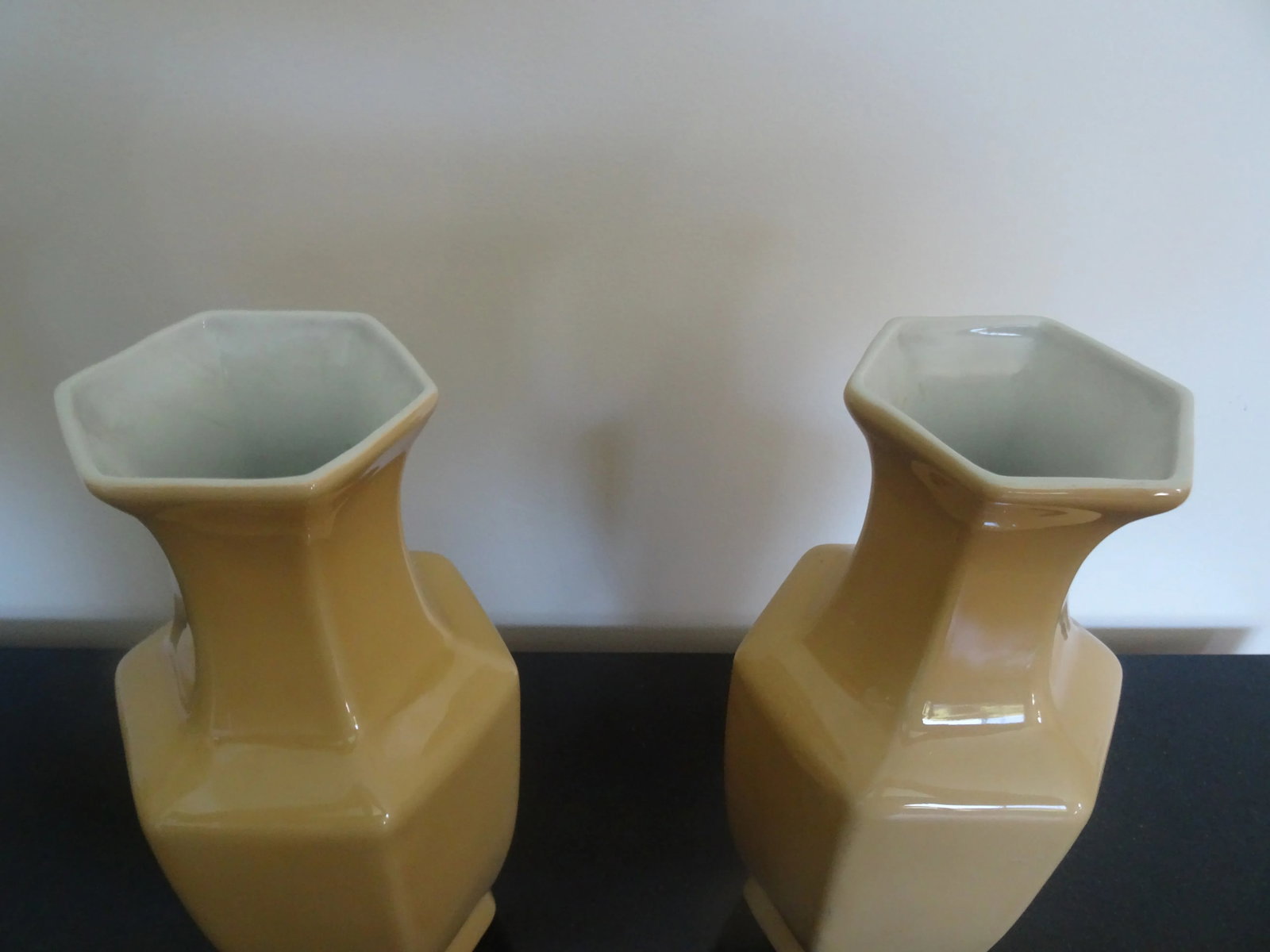 Famille Juane Hexagonal Vases- a Pair - 3