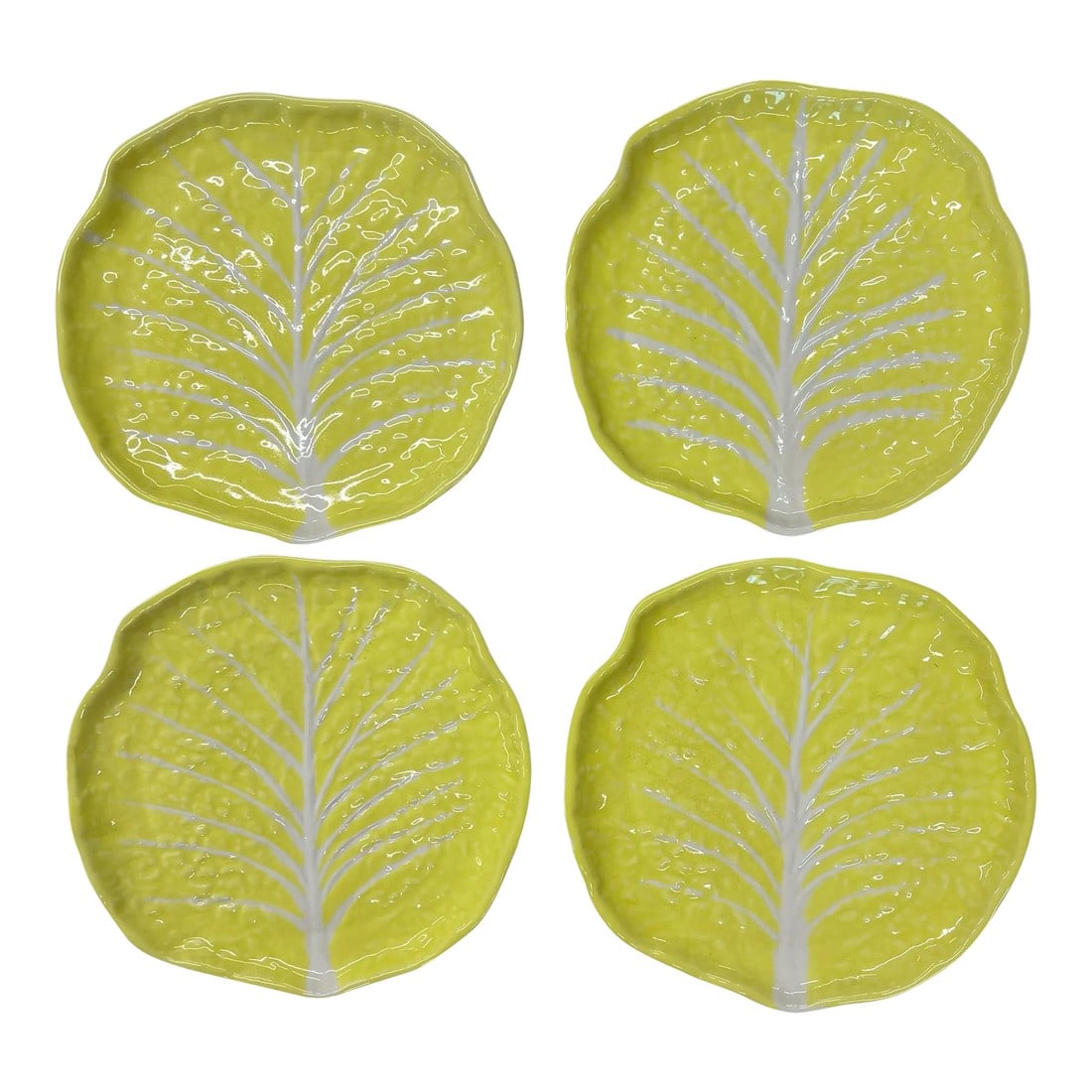 1950s Secla Majolica Yellow Cabbageware Luncheon Plates, Portugal - Set of 4: Offering this set of four mid century Secla majolica yellow cabbage ware luncheon plates. Some normal for this pottery crazing and tiny dark spots under glaze. Measures 9" diameter x 1" h. Condition: