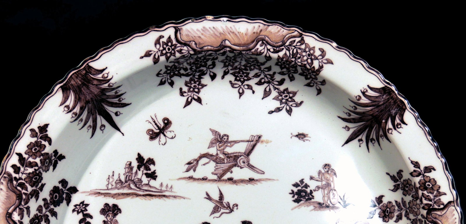 French Faience Massive Shallow Basin in the Style of Moustiers, Edme Samson Et Cie, Paris - 4