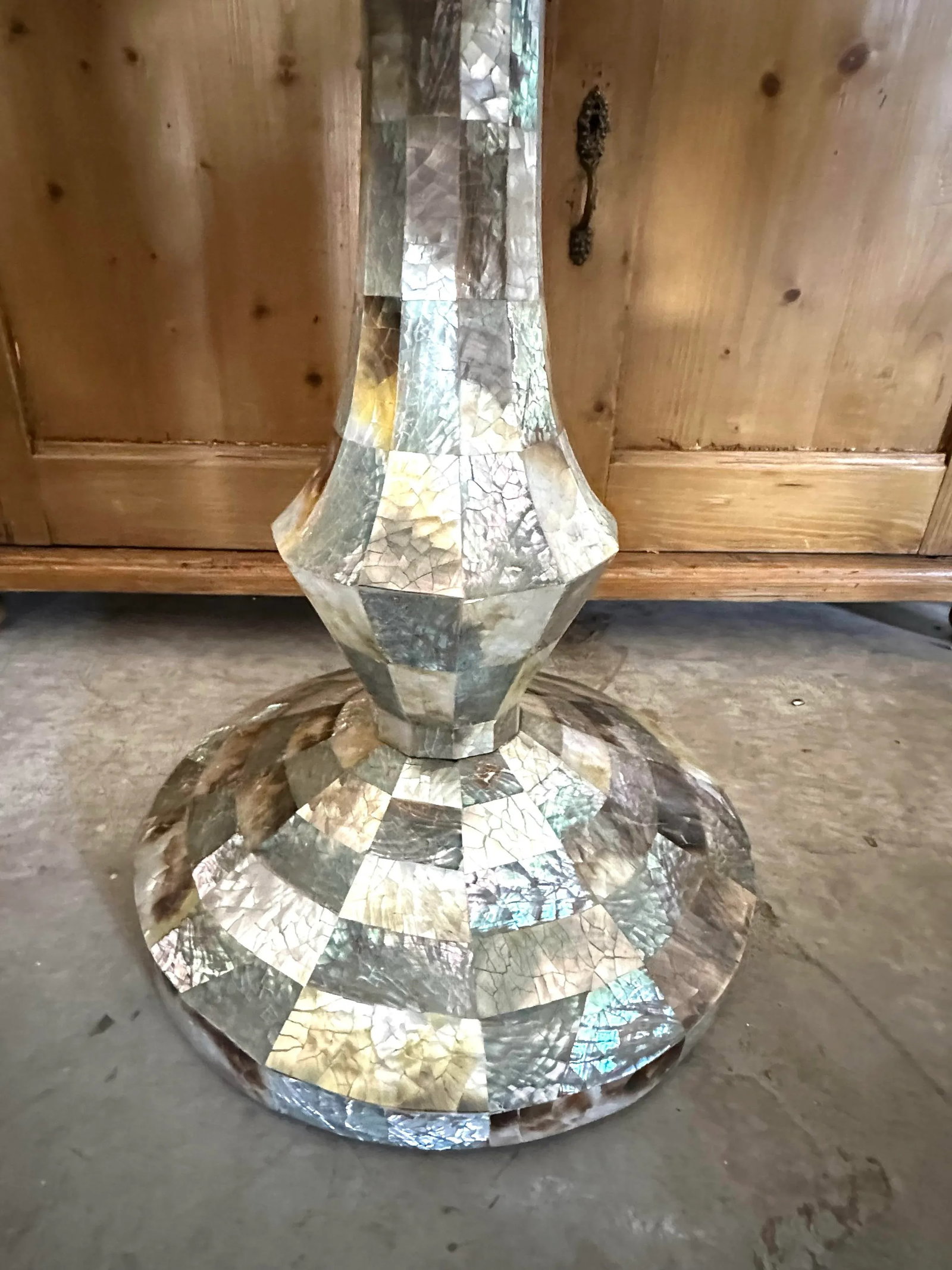 Mother of Pearl Inlay Petite Side Table. - 4