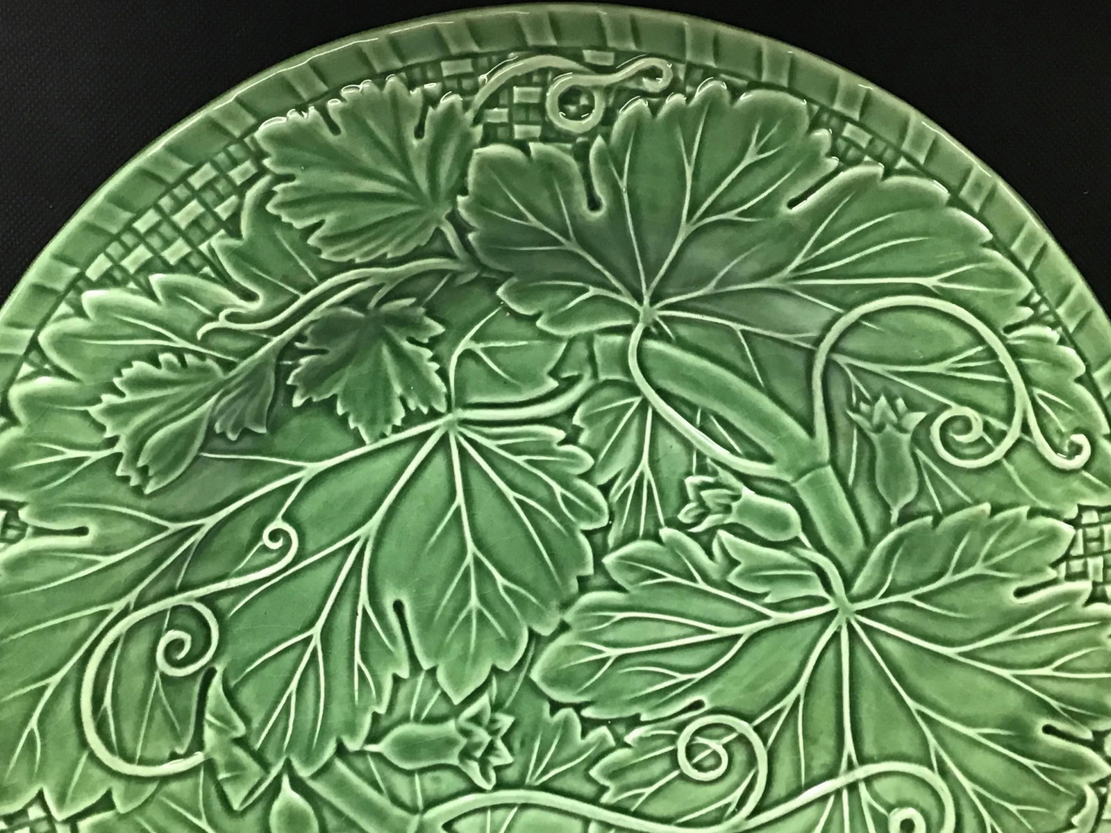 Vintage Bordallo Pinheiro Vine & Leaf Plate - a Pair - 4
