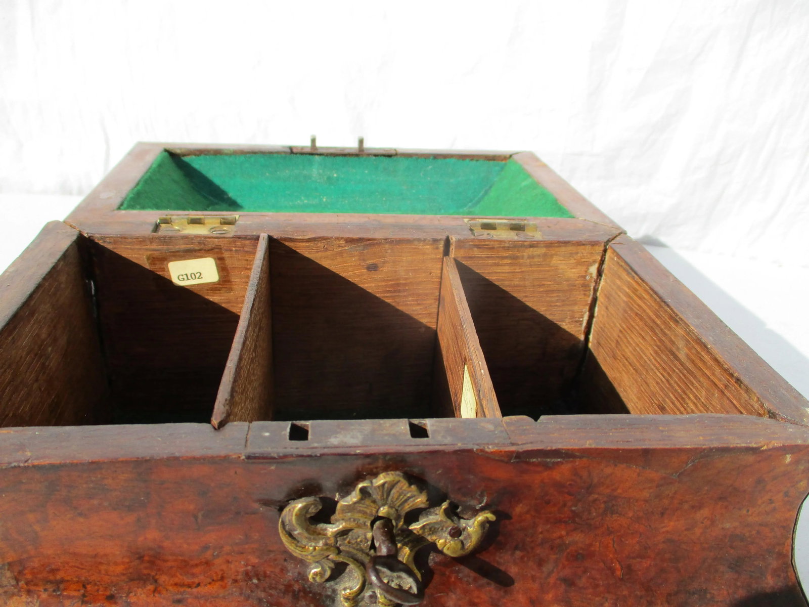 18th Century Dutch Bombay Burl Tea Caddy - 7