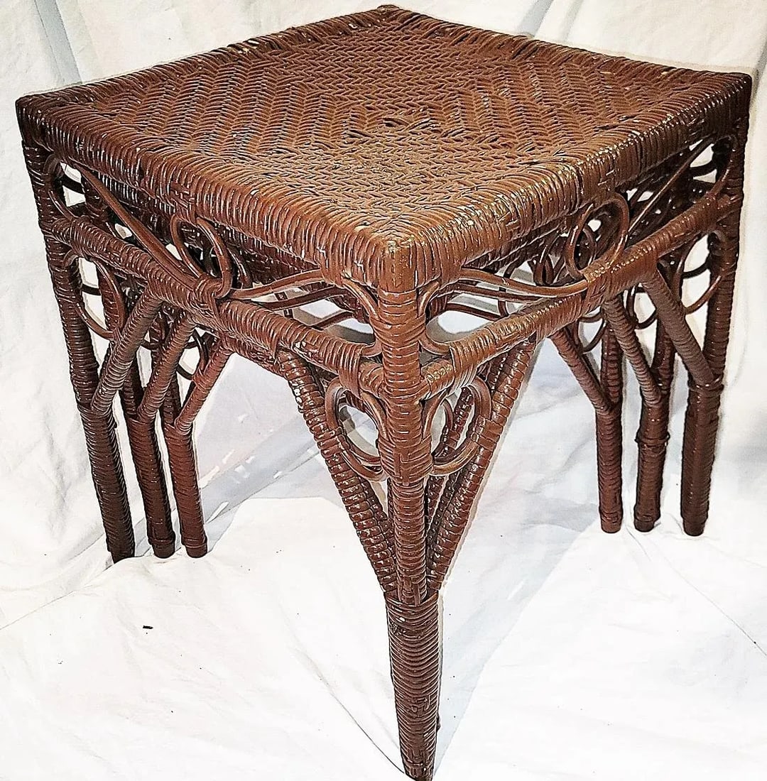 1950s Nesting Set of Caned End Tables, Set of 3 - 3
