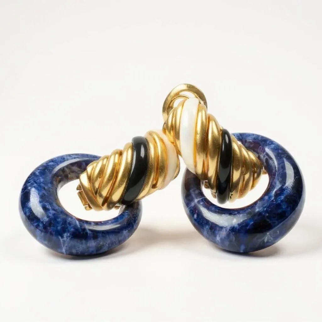Vintage Fred Paris 18k Yellow Gold Lapis Mother-of-Pearl Enamel Earrings 1980s, A Pair - 7