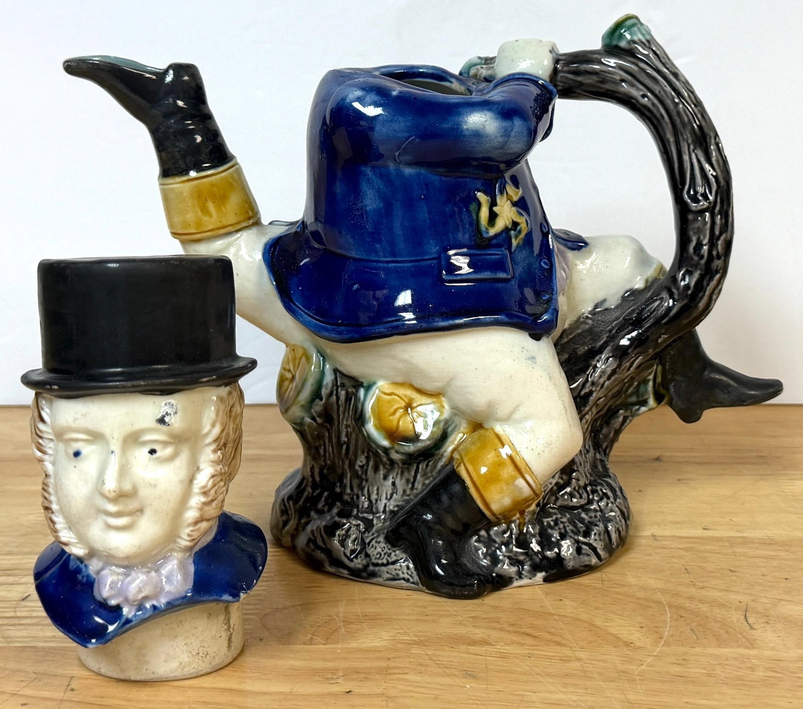 Victorian Majolica "Three-Legged Gentleman" Teapot, William Brownfield & Sons - 7