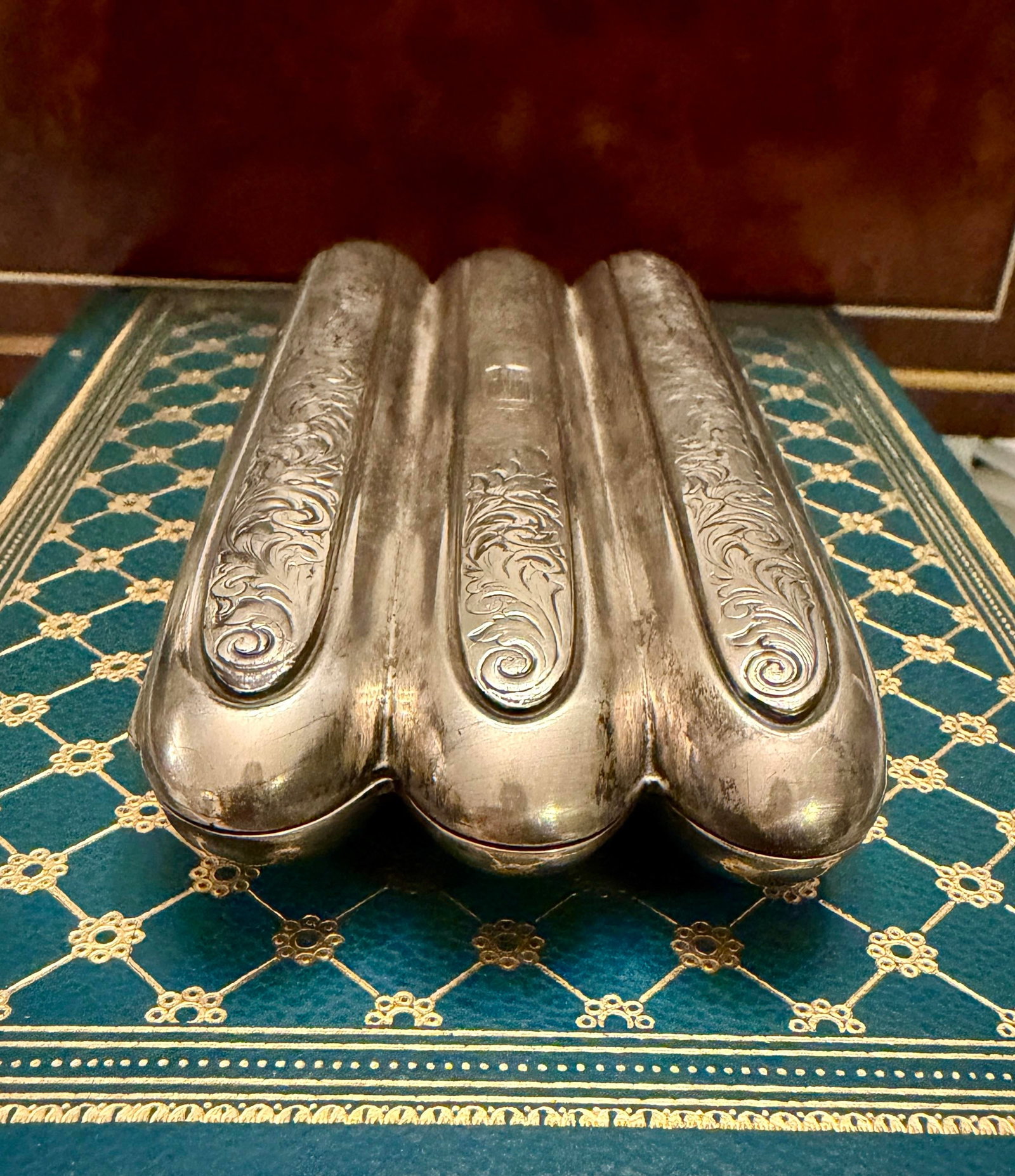 Antique c.1900 Sterling Silver Three-Finger Cigar Case With Gold-Wash Interior - 7
