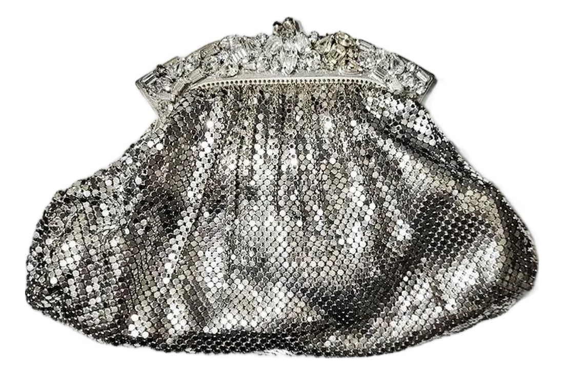 Whiting & Davis Silver-Tone Mesh Purse Clutch Rhinestone Frame With Change Purse - Art Deco: Vintage Whiting & Davis sparkly silver-tone clutch purse with large rhinestones surrounding the top of the frame. The photos do not show how dazzling this cool purse is! It is in pristine condition in