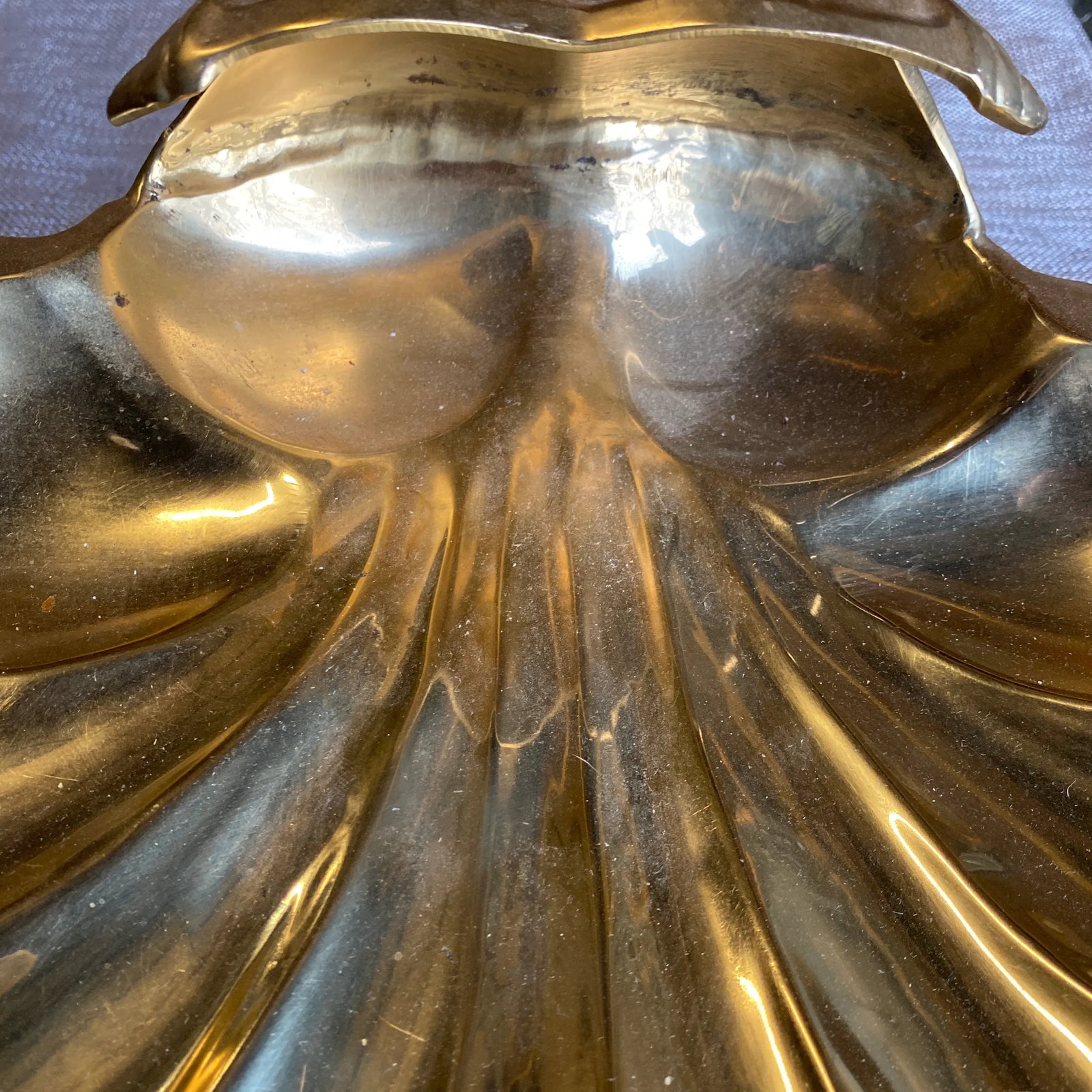 1970s Solid Brass Footed Shell Bowl - 2