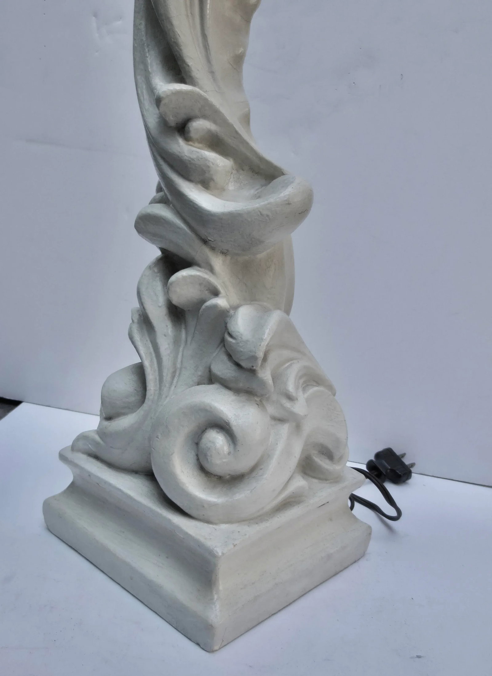 1940s French Solid Plaster Enameled Lamp - 3