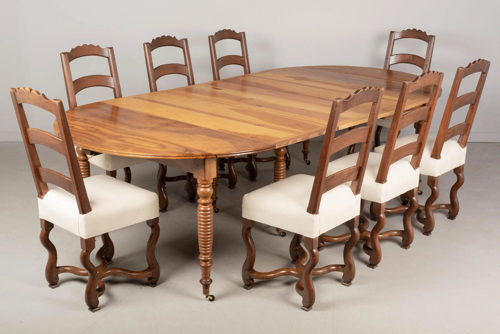19th Century French Louis Philippe Extension Dining Table - 11