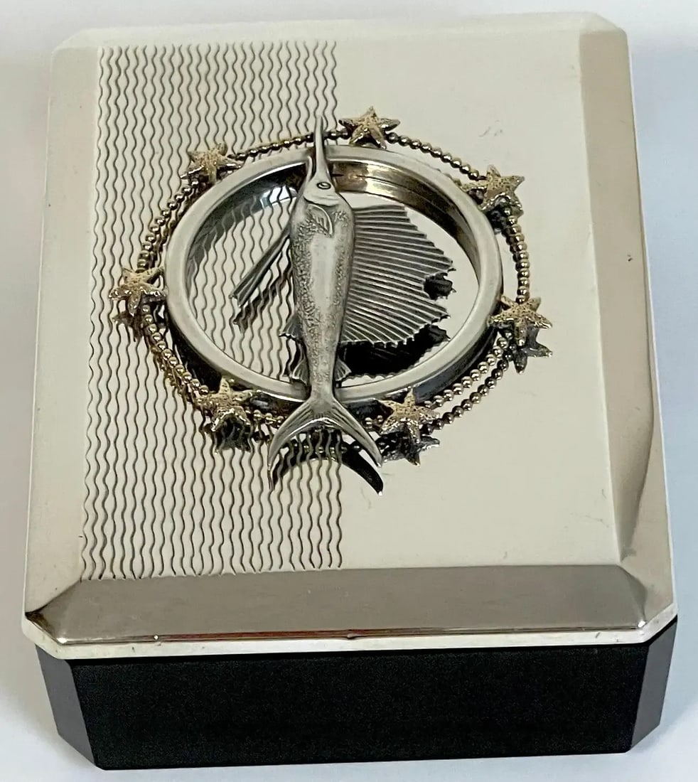 Early 20th Century Art Deco Sterling Sailfish & Black Amethyst Box by R. Blackington - 8