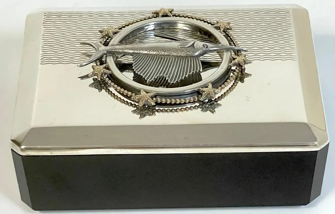 Early 20th Century Art Deco Sterling Sailfish & Black Amethyst Box by R. Blackington - 9