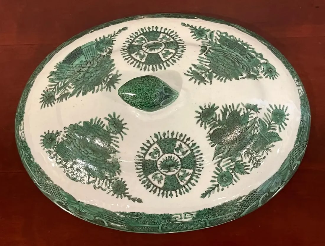 19th Century Chinese Export Green 'Fitzhugh' Hot Water Platter- Tureen * - 4
