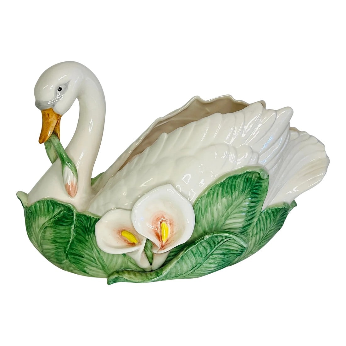 1986 Rare Design Fitz & Floyd Swan Planter: Rare design Fitz and Floyd planter with applied Calla Lillies. Condition: Alterations: Original Condition Unaltered Imperfections: Some Imperfections Condition Notes: No noticeable imperfections. Dime