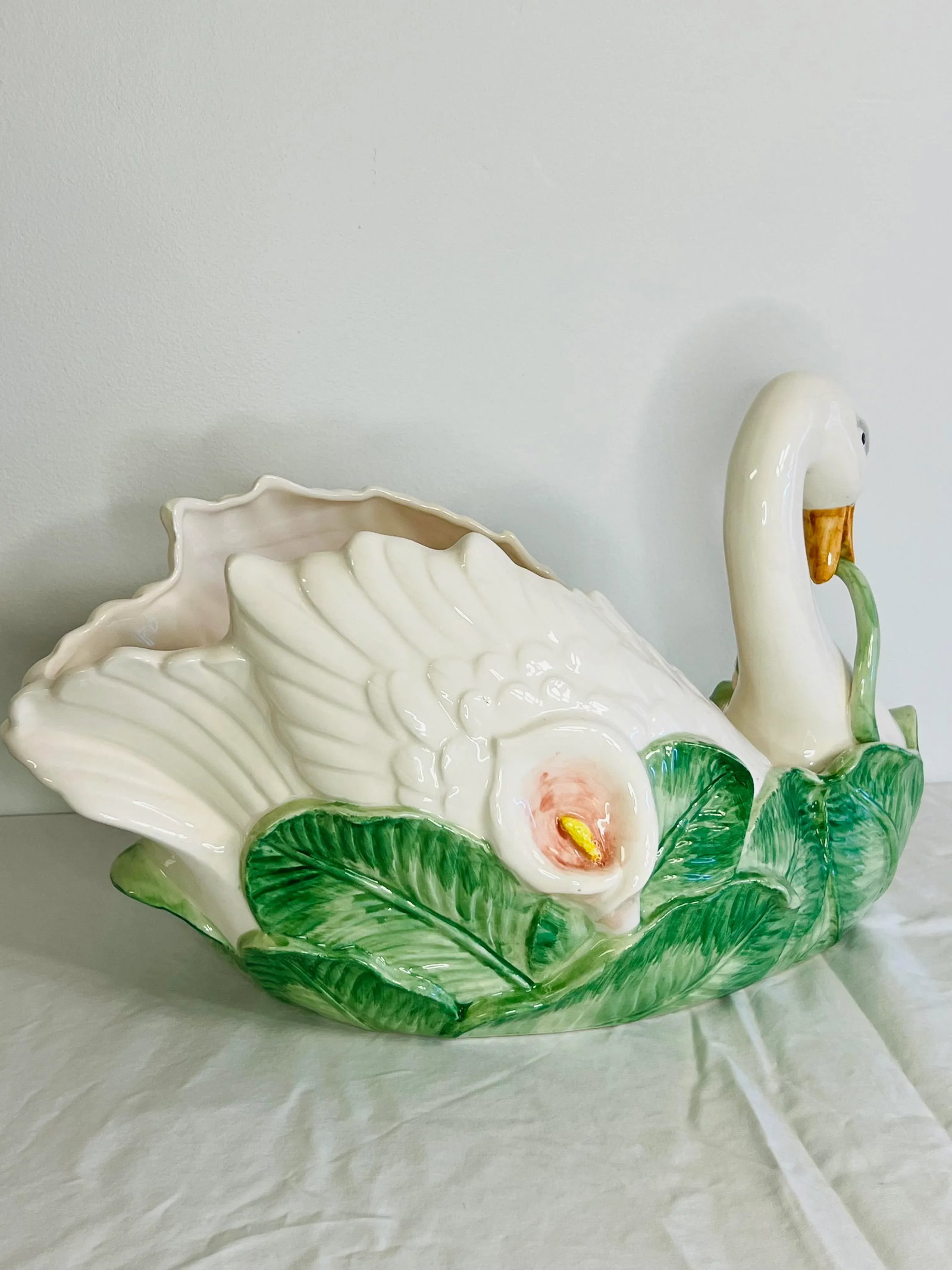 1986 Rare Design Fitz & Floyd Swan Planter - 2
