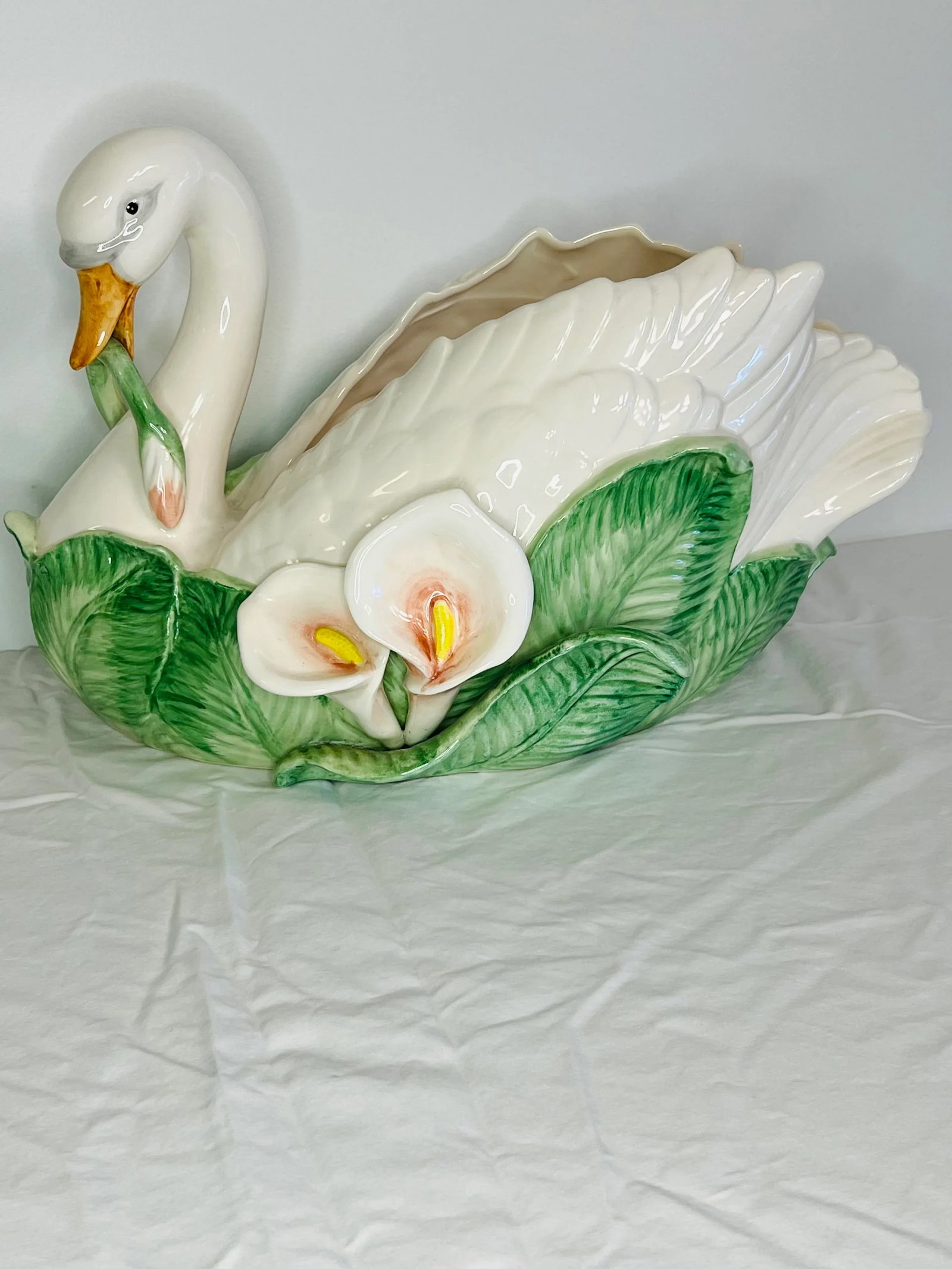 1986 Rare Design Fitz & Floyd Swan Planter - 5