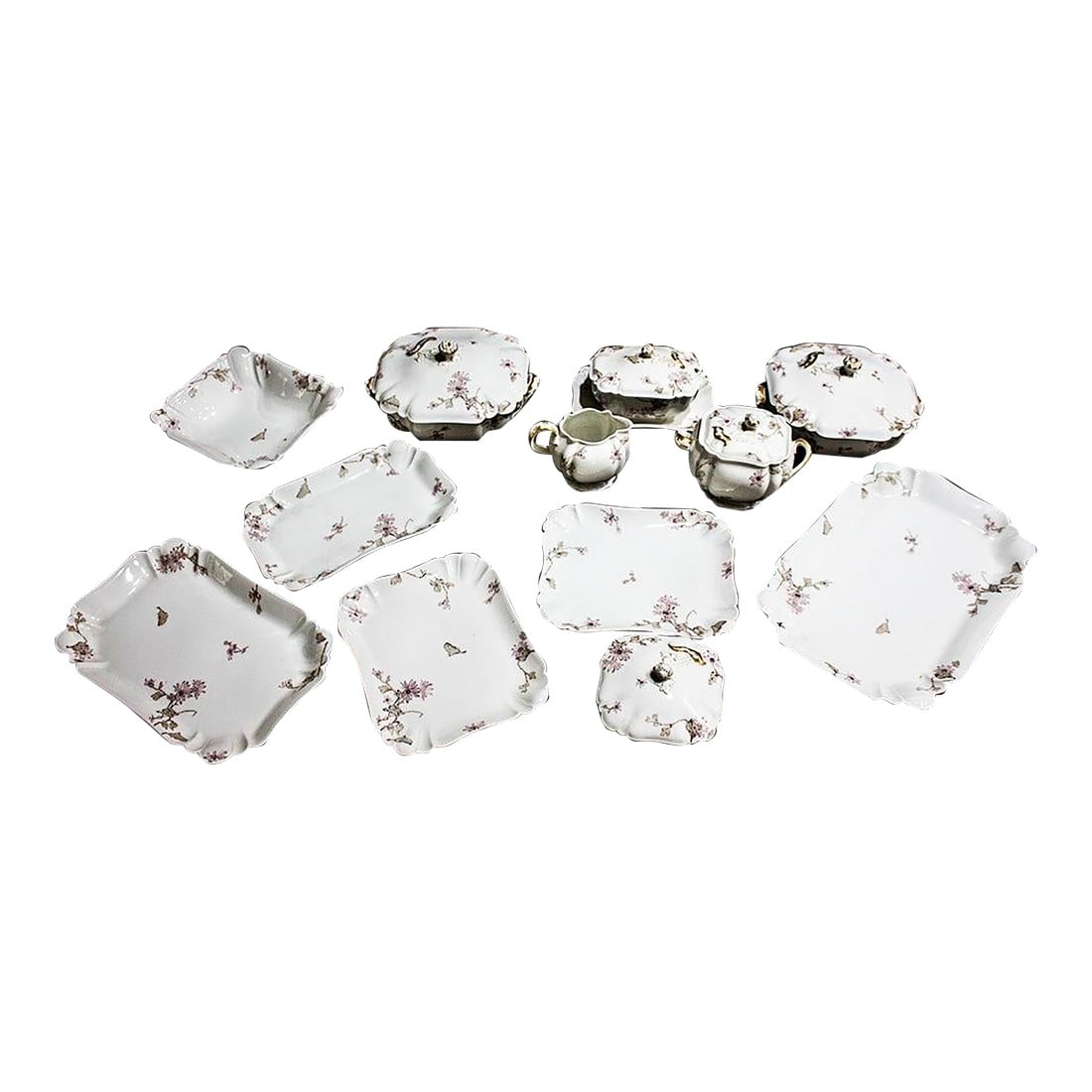 Vintage Haviland Limoges French Porcelain China Pattern: H3027 - Twelve Serving Pieces: Twelve piece set of Haviland Limoges serving pieces. This is such a great estate find! If you love fine French porcelain as I do, you know how hard is to find large matching sets like this. Great