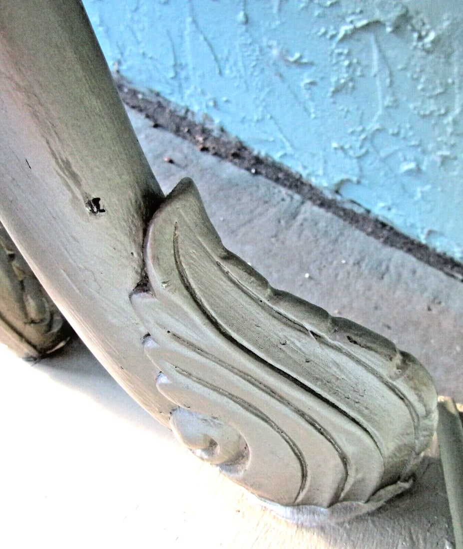1950s Hollywood Regency Three Swan Legged Round Wooden Pewter Painted Side Table - 7