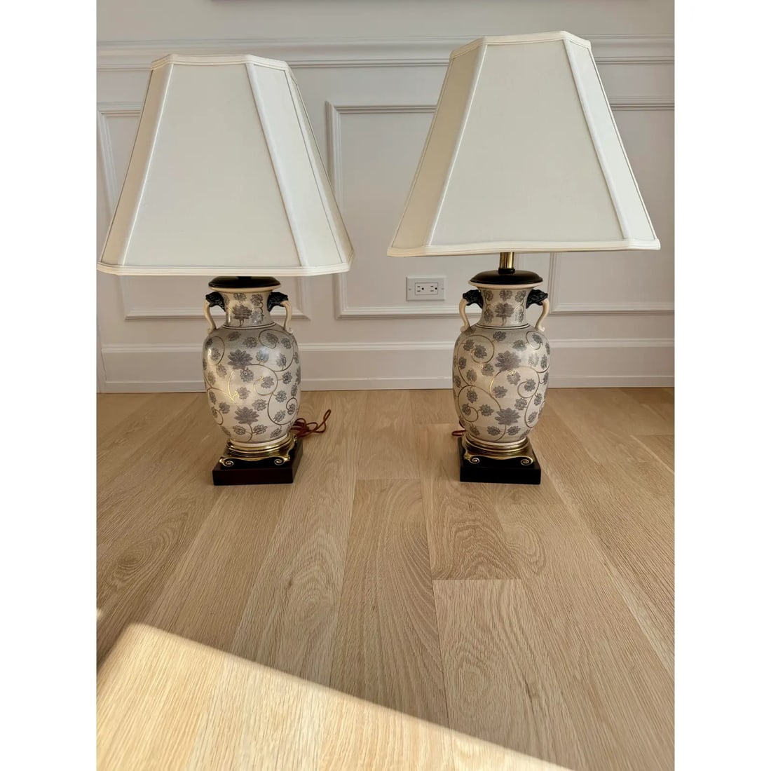 Pair of Frederick Cooper Hand-Painted Porcelain Ginger Jar Table Lamps, C. 1970s - 8