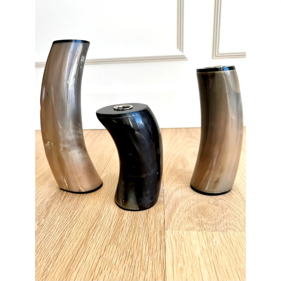Set of 3 Sculptural Polished Horn Candlesticks – 1970s Organic Modern, Karl Springer Style - 6