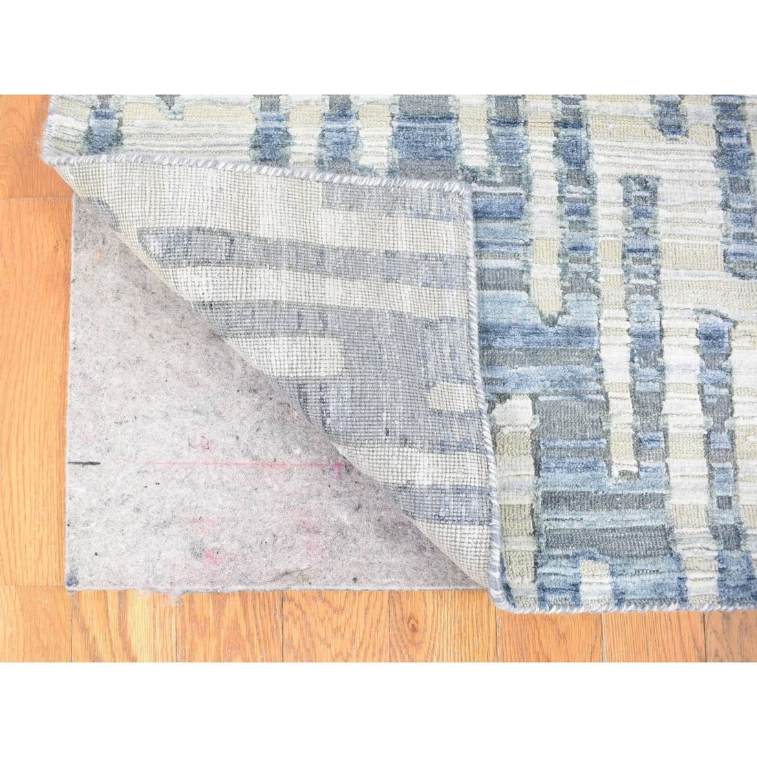 Gray, Zigzag Design, Pure Silk and Textured Wool, Hand Knotted Rug - 3